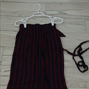 striped pants that flow down the pants.